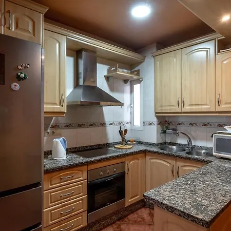 Acogedor Apartamento Centro Ciudad, 1m Playa, Terraza Fuengirola